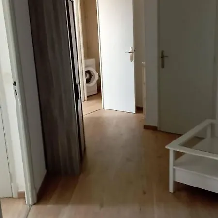 Hina Apartment