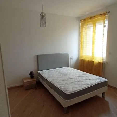 Hina Apartment *
