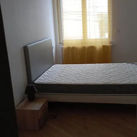Apartment Hina *
